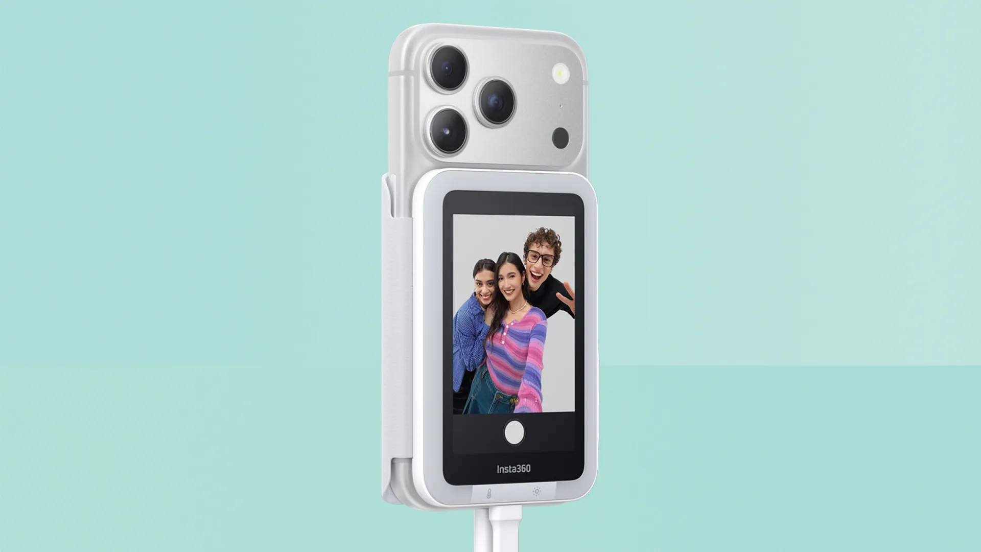 Insta360 unveils Snap: a clever USB-C screen for better selfies